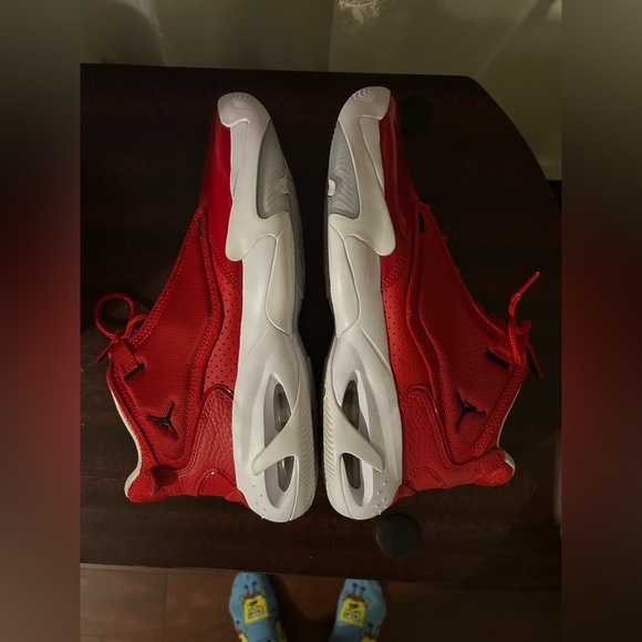 Air Jordan Aura4 - Picture 2 of 5